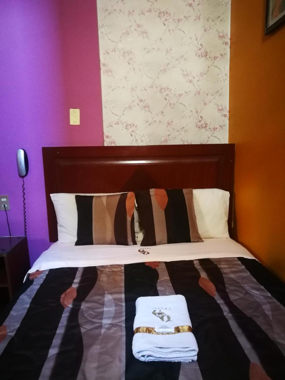 Hostal Gq Lima Zewnętrze zdjęcie