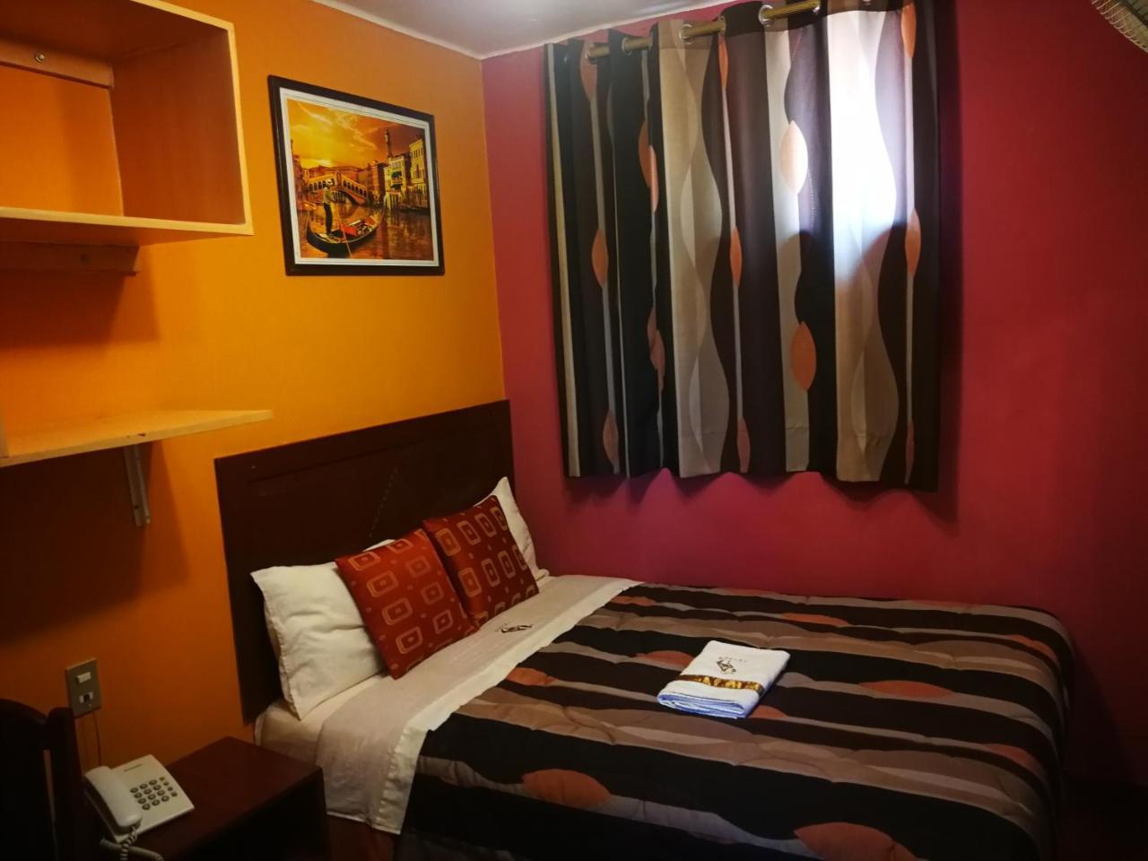 Hostal Gq Lima Zewnętrze zdjęcie